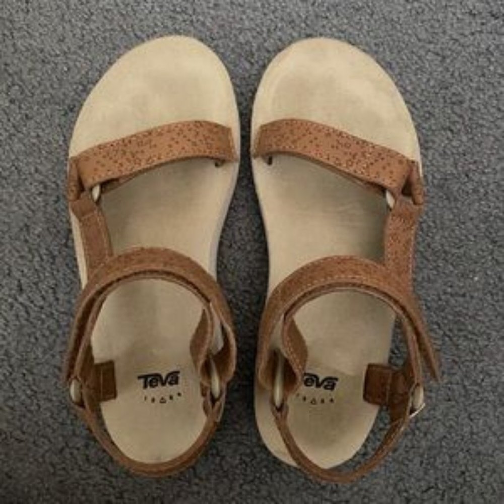Teva midform sandals